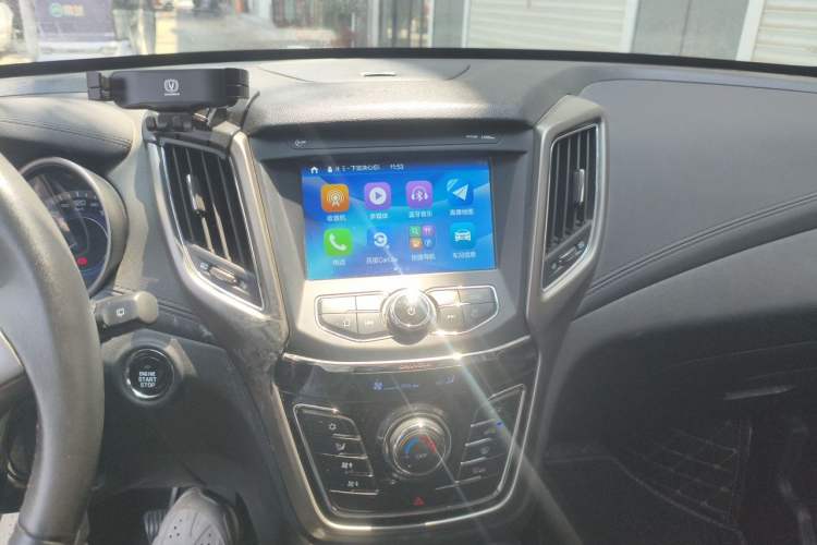 Used CHANGAN CS35 2017 1.6L Manual Luxury Model Audio And AC Panel