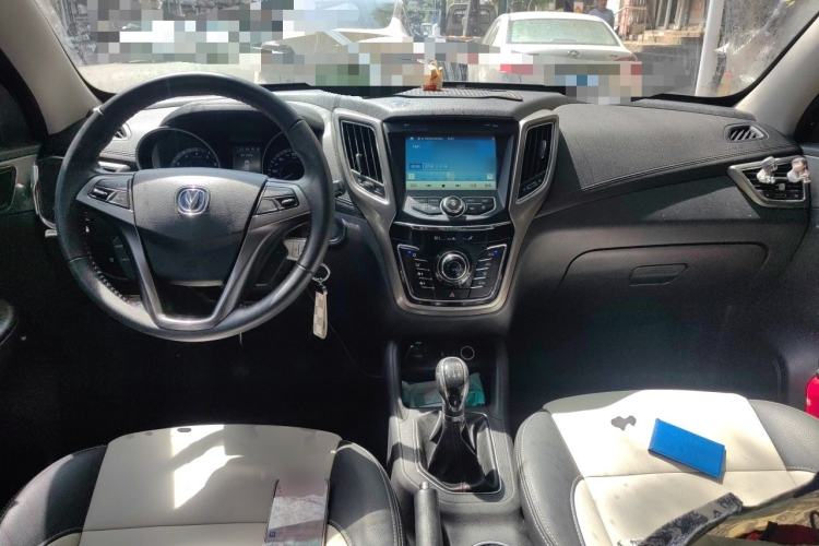 Used CHANGAN CS35 2017 1.6L Manual Luxury Model Center Console