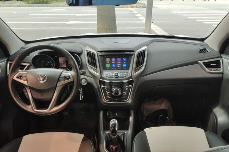 Used CHANGAN CS35 2017 1.6L Manual Luxury Model Center Console