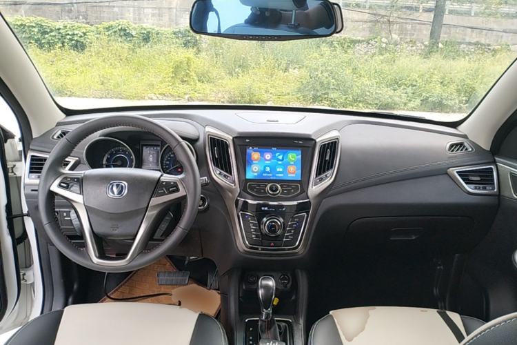 Used CHANGAN CS35 2017 1.6L Automatic Prestige Model Center Console
