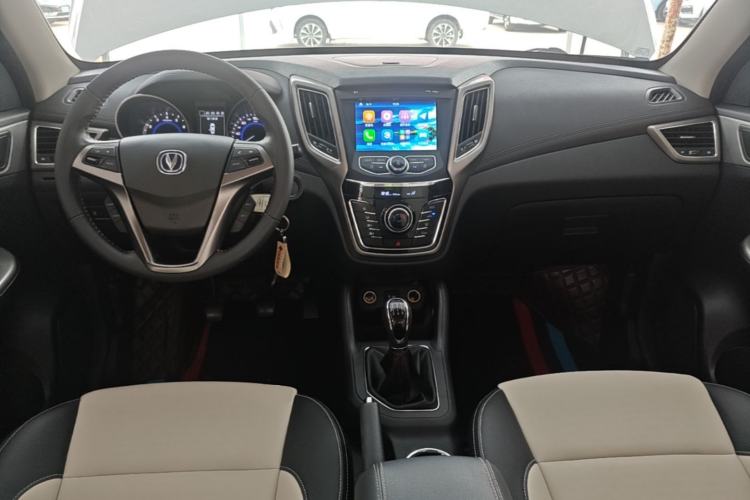 Used CHANGAN CS35 2017 1.6L Manual Luxury Model Center Console
