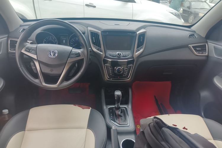 Used CHANGAN CS35 2017 1.6L Automatic Luxury Model Center Console