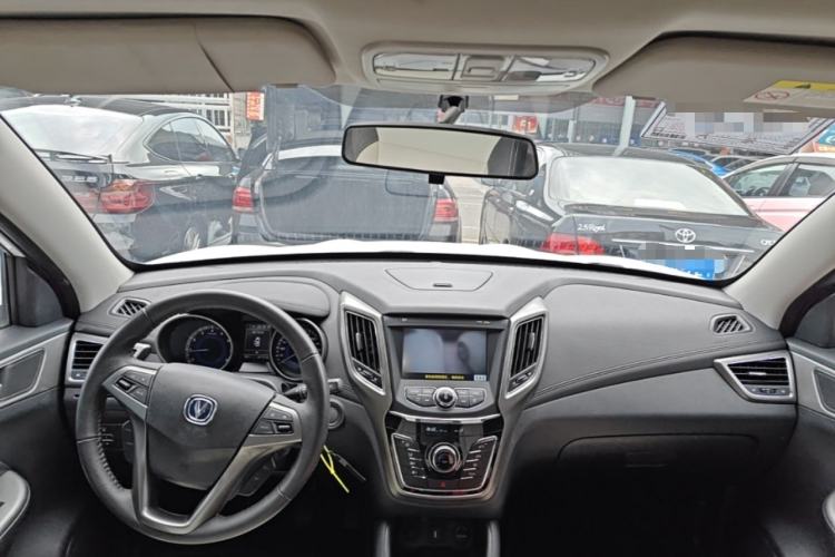 Used CHANGAN CS35 2017 1.6L Manual Luxury Model Center Console