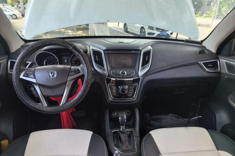 Used CHANGAN CS35 2017 1.6L Automatic Prestige Model Center Console