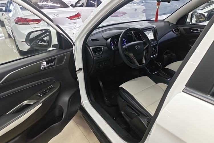 Used CHANGAN CS35 2017 1.6L Automatic Luxury Model Driver Seat