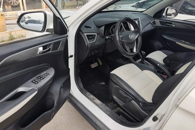 Used CHANGAN CS35 2017 1.6L Automatic Luxury Model Driver Seat
