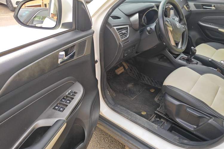 Used CHANGAN CS35 2017 1.6L Automatic Luxury Model Driver Seat