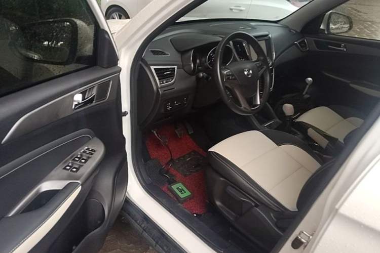 Used CHANGAN CS35 2017 1.6L Manual Luxury Model Driver Seat