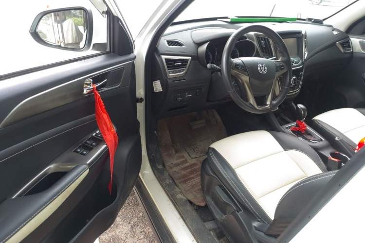 Used CHANGAN CS35 2017 1.6L Automatic Luxury Model Driver Seat