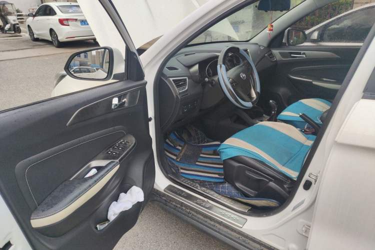 Used CHANGAN CS35 2017 1.6L Manual Luxury Model Driver Seat
