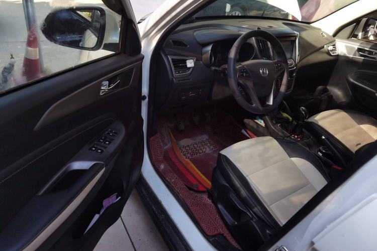 Used CHANGAN CS35 2017 1.6L Manual Luxury Model Driver Seat
