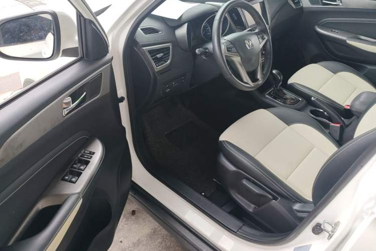 Used CHANGAN CS35 2017 1.6L Automatic Luxury Model Driver Seat