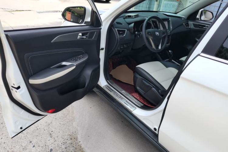 Used CHANGAN CS35 2017 1.6L Automatic Luxury Model Driver Seat