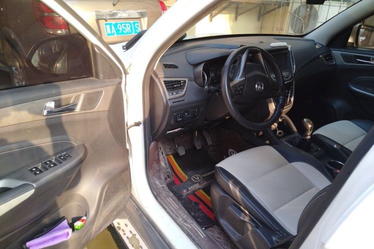Used CHANGAN CS35 2017 1.6L Manual Luxury Model Driver Seat