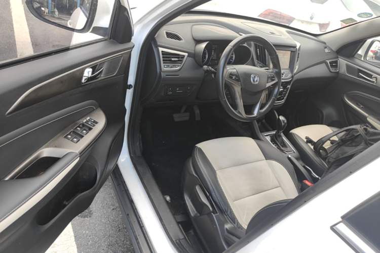 Used CHANGAN CS35 2017 1.6L Automatic Luxury Model Driver Seat