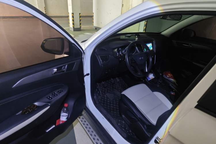Used CHANGAN CS35 2017 1.6L Manual Luxury Model Driver Seat