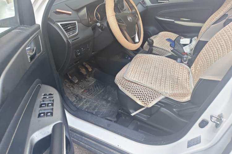 Used CHANGAN CS35 2017 1.6L Manual Luxury Model Driver Seat