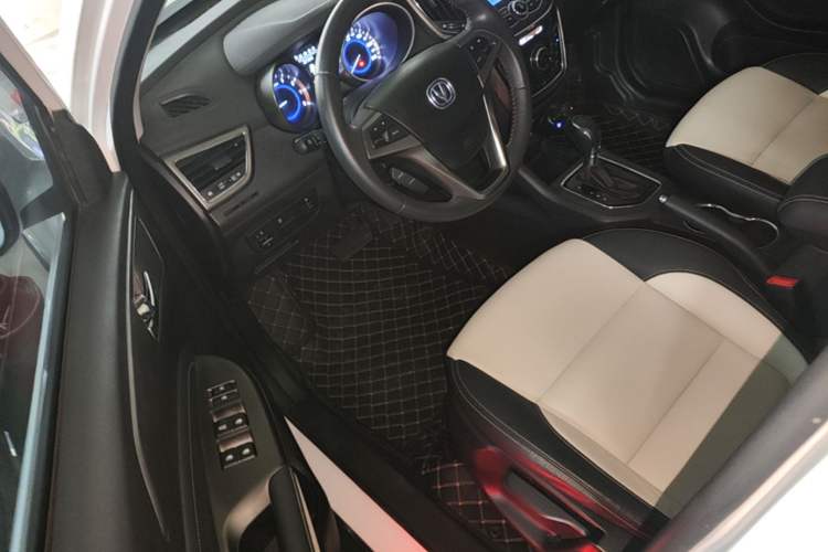 Used CHANGAN CS35 2017 1.6L Automatic Luxury Model Driver Seat
