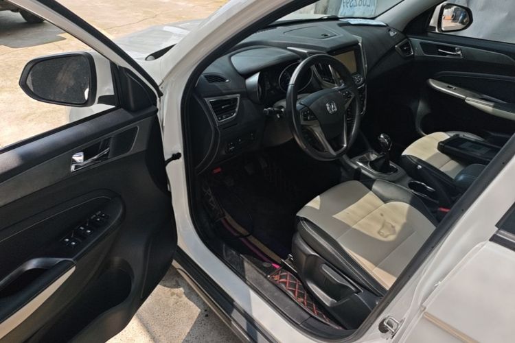 Used CHANGAN CS35 2017 1.6L Manual Luxury Model Driver Seat