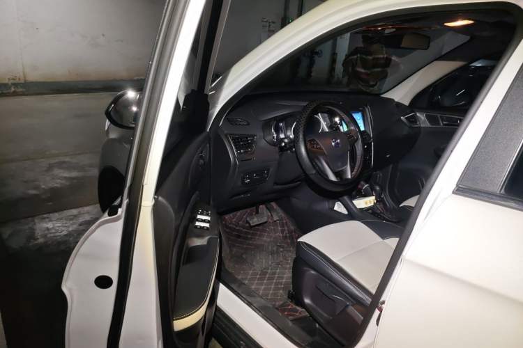 Used CHANGAN CS35 2017 1.6L Automatic Luxury Model Driver Seat