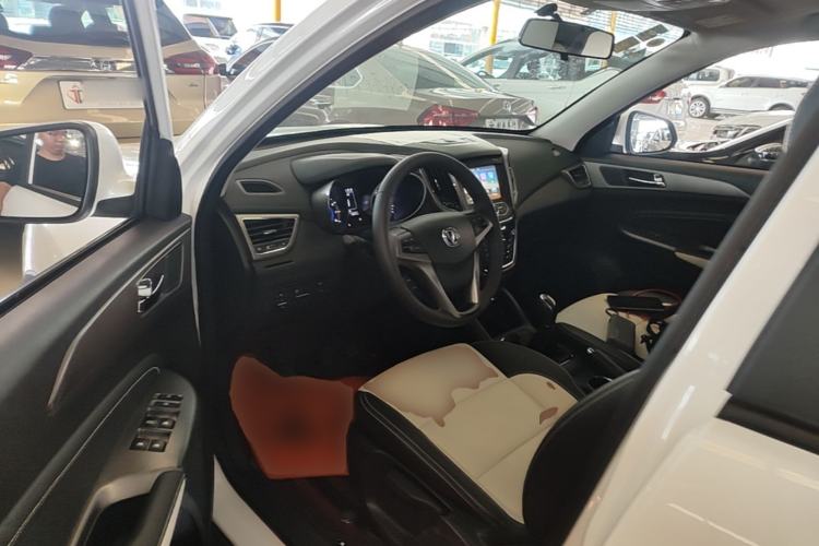Used CHANGAN CS35 2017 1.6L Manual Luxury Model Driver Seat