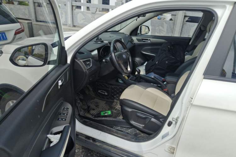 Used CHANGAN CS35 2017 1.6L Manual Luxury Model Driver Seat