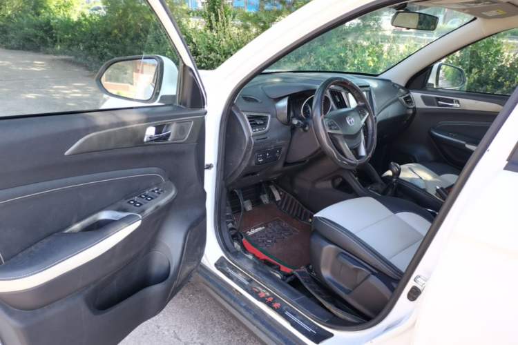 Used CHANGAN CS35 2017 1.6L Manual Luxury Model Driver Seat