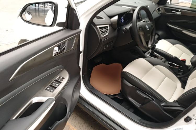 Used CHANGAN CS35 2017 1.6L Automatic Luxury Model Driver Seat