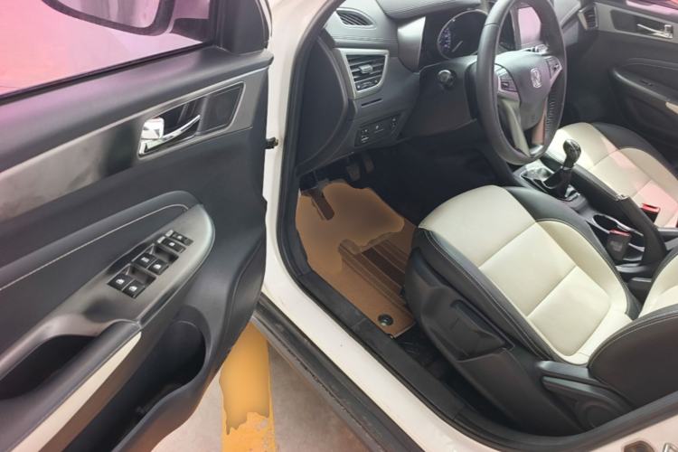 Used CHANGAN CS35 2017 1.6L Manual Luxury Model Driver Seat