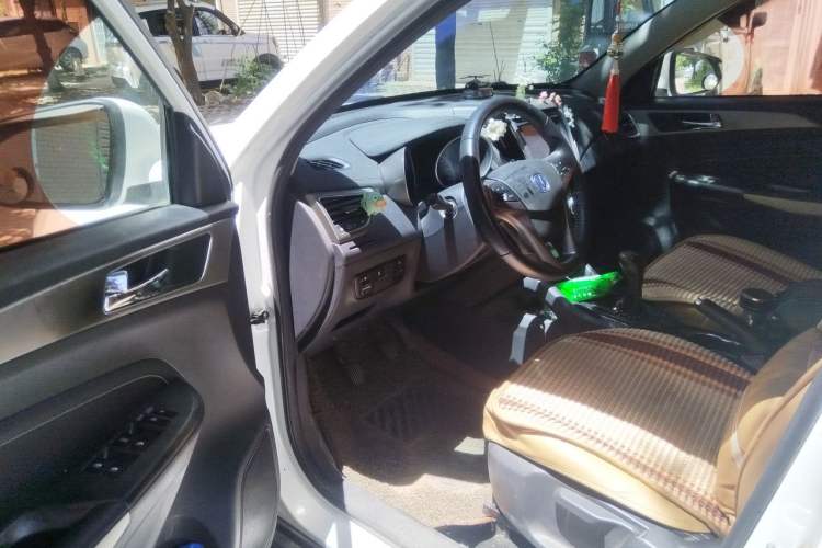Used CHANGAN CS35 2017 1.6L Manual Luxury Model Driver Seat