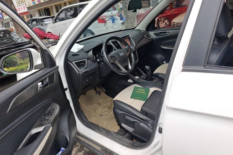 Used CHANGAN CS35 2017 1.6L Manual Luxury Model Driver Seat