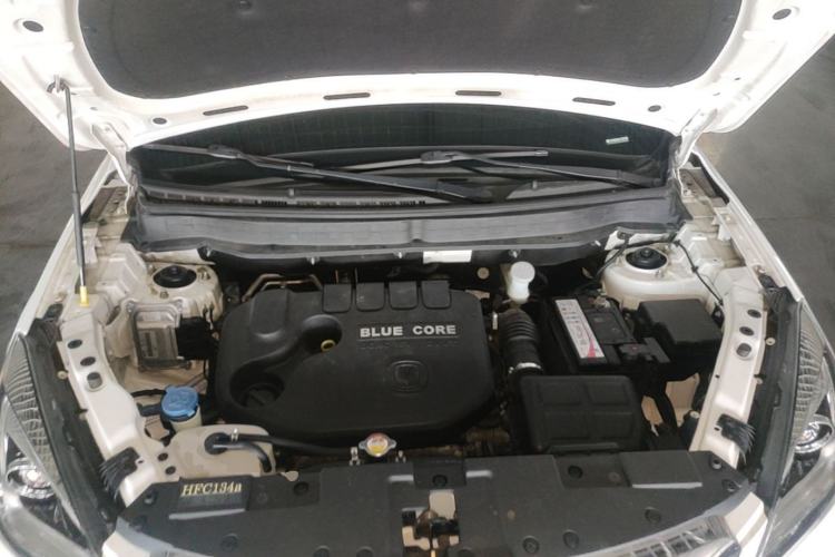 Used CHANGAN CS35 2017 1.6L Automatic Luxury Model Engine Bay