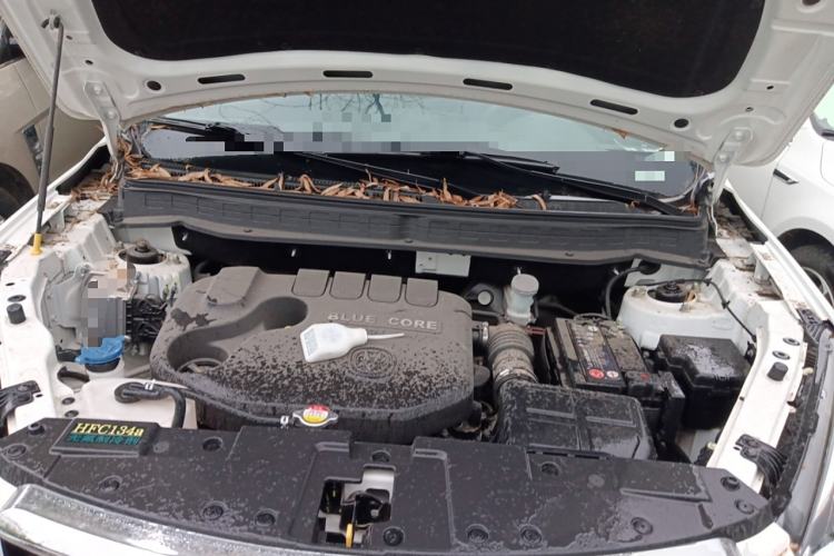 Used CHANGAN CS35 2017 1.6L Manual Luxury Model Engine Bay