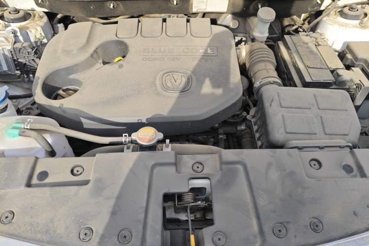 Used CHANGAN CS35 2017 1.6L Automatic Luxury Model Engine Bay