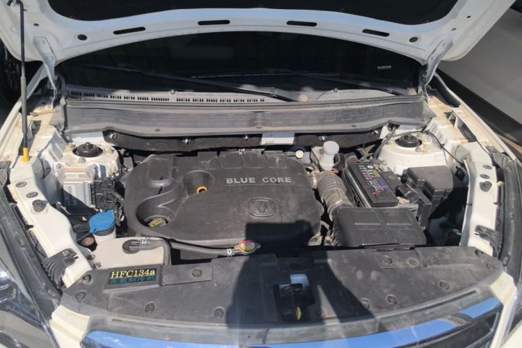 Used CHANGAN CS35 2017 1.6L Automatic Luxury Model Engine Bay