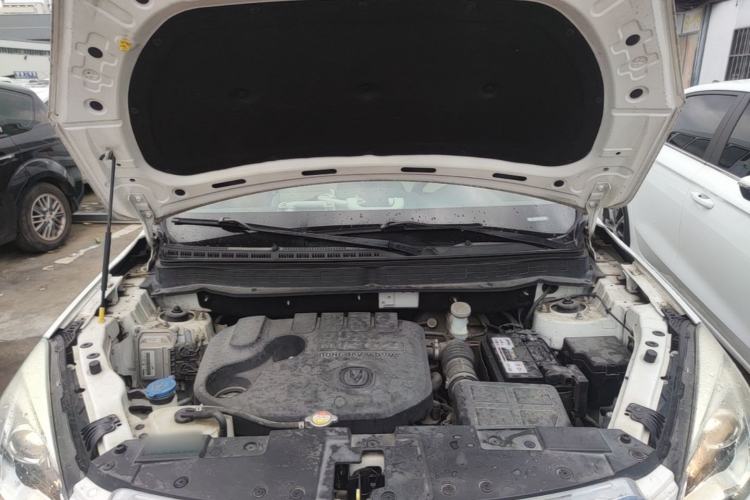 Used CHANGAN CS35 2017 1.6L Manual Luxury Model Engine Bay