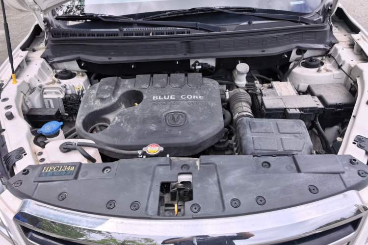 Used CHANGAN CS35 2017 1.6L Manual Luxury Model Engine Bay