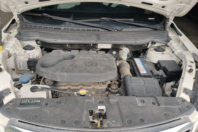 Used CHANGAN CS35 2017 1.6L Automatic Luxury Model Engine Bay