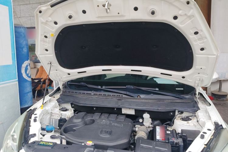 Used CHANGAN CS35 2017 1.6L Automatic Luxury Model Engine Bay
