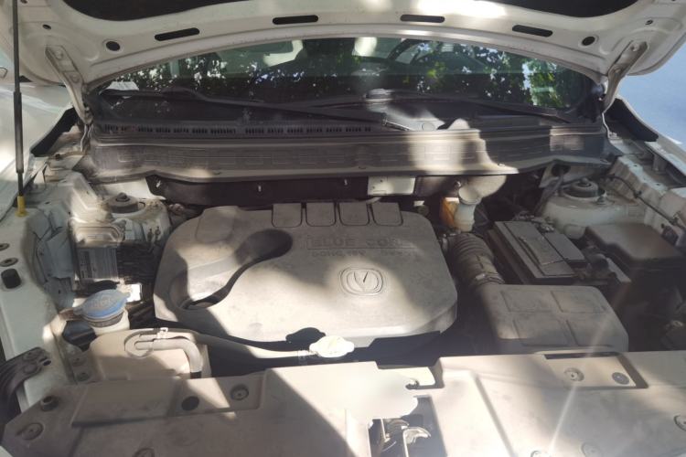 Used CHANGAN CS35 2017 1.6L Automatic Luxury Model Engine Bay