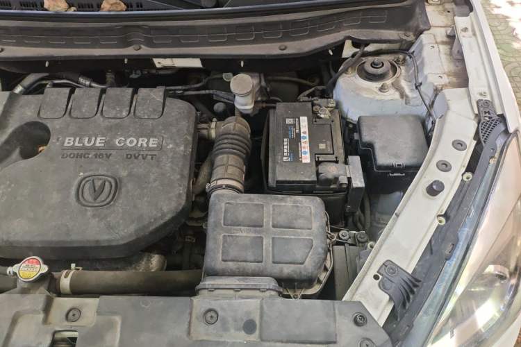 Used CHANGAN CS35 2017 1.6L Manual Luxury Model Engine Bay Left