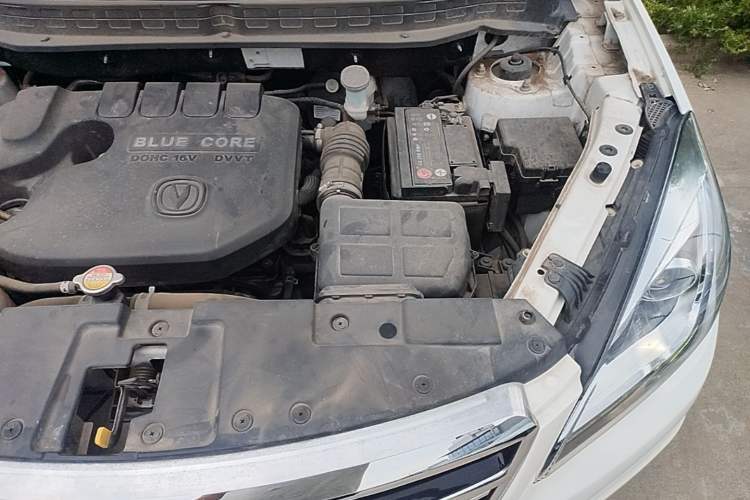 Used CHANGAN CS35 2017 1.6L Automatic Luxury Model Engine Bay Left