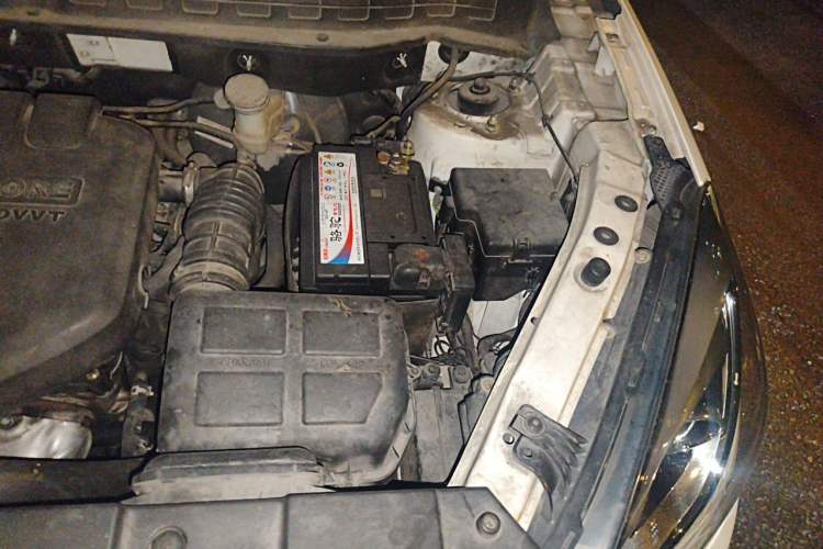 Used CHANGAN CS35 2017 1.6L Automatic Prestige Model Engine Bay Left