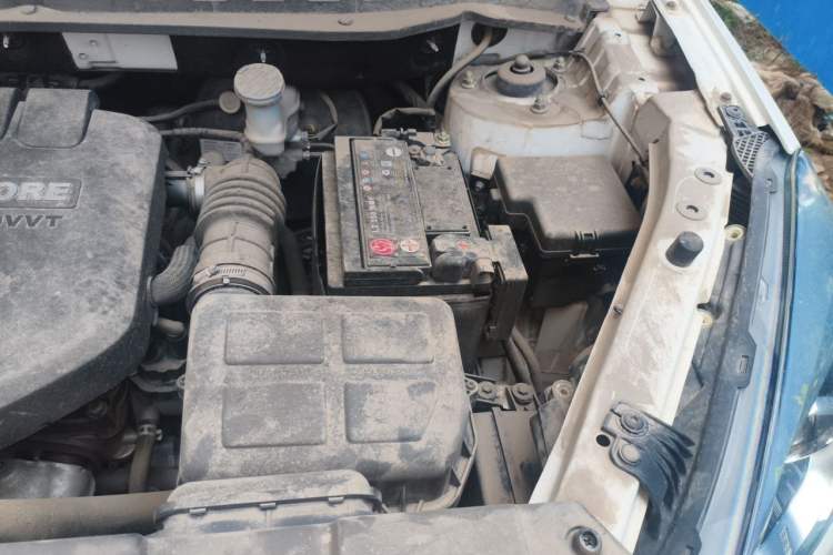 Used CHANGAN CS35 2017 1.6L Automatic Luxury Model Engine Bay Left