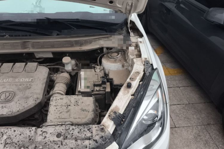 Used CHANGAN CS35 2017 1.6L Manual Luxury Model Engine Bay Left