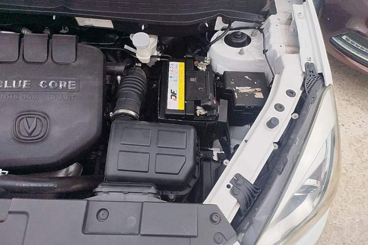 Used CHANGAN CS35 2017 1.6L Automatic Luxury Model Engine Bay Left