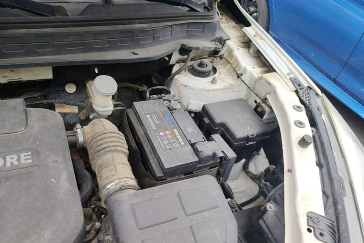 Used CHANGAN CS35 2017 1.6L Manual Luxury Model Engine Bay Left