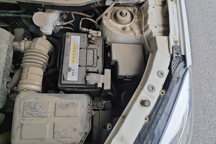 Used CHANGAN CS35 2017 1.6L Manual Luxury Model Engine Bay Left
