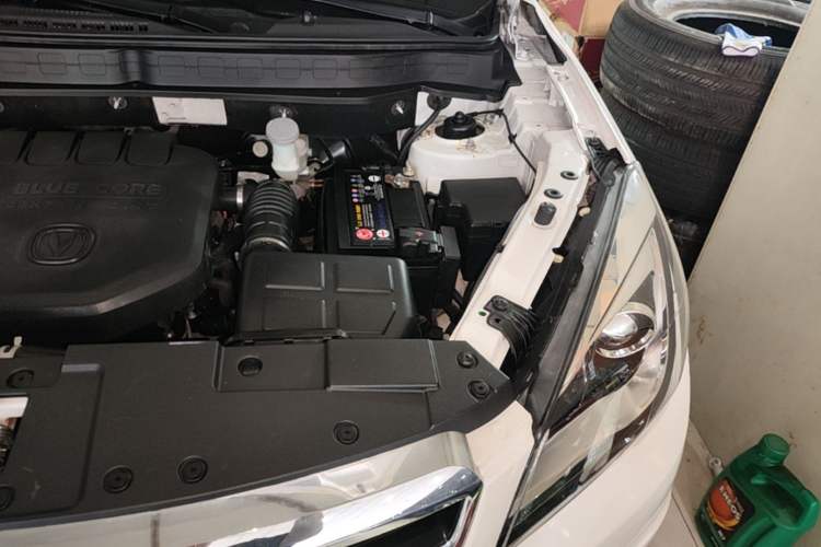 Used CHANGAN CS35 2017 1.6L Automatic Luxury Model Engine Bay Left