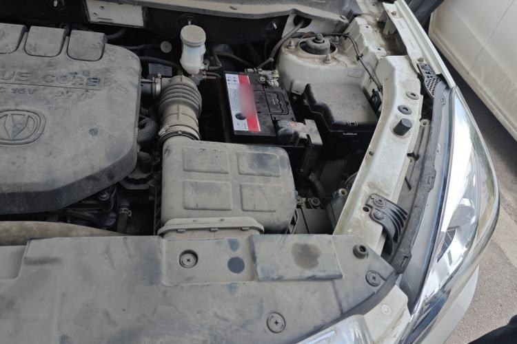 Used CHANGAN CS35 2017 1.6L Manual Luxury Model Engine Bay Left